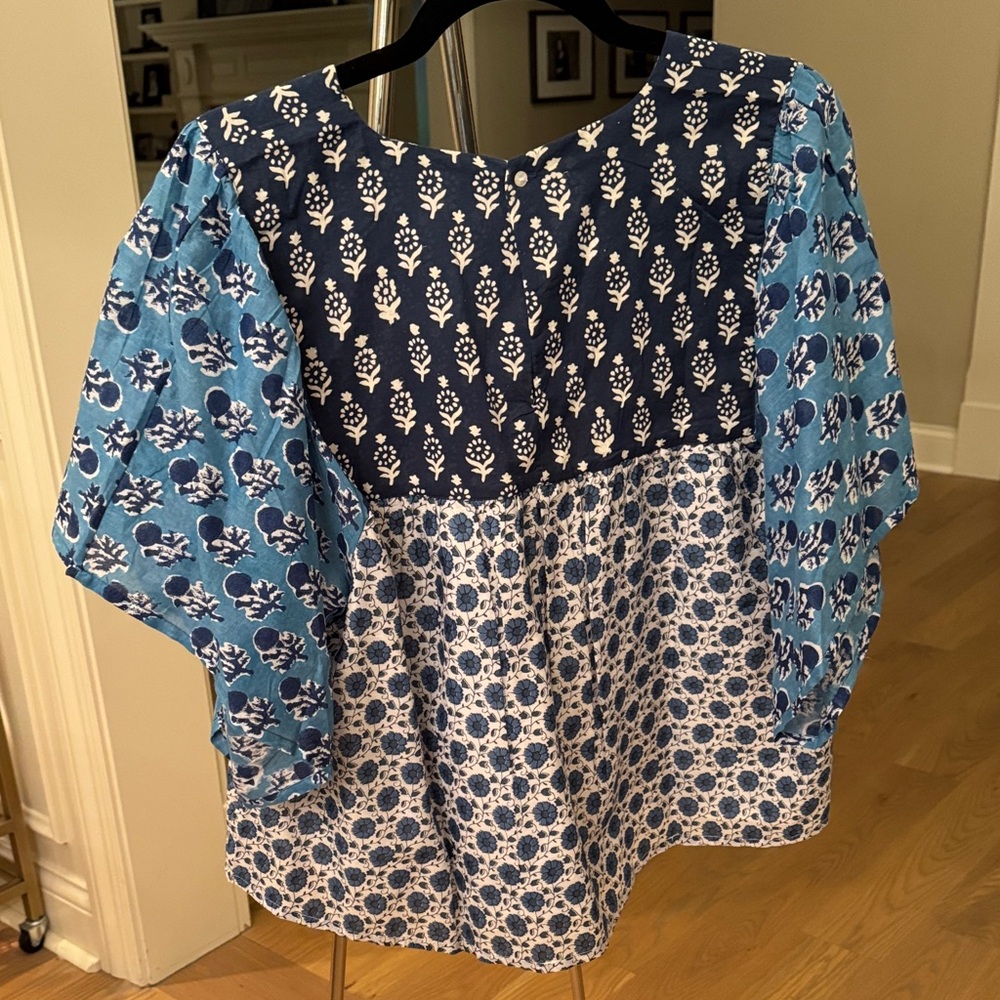 Emerson Fry Floral Blue Women's Top - Picture 2 of 4